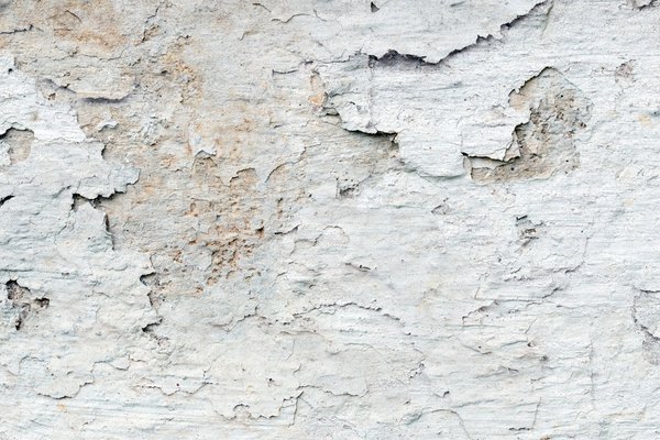 Come scegliere il pavimento più adatto per una cucina con alto traffico e rischio di macchie?